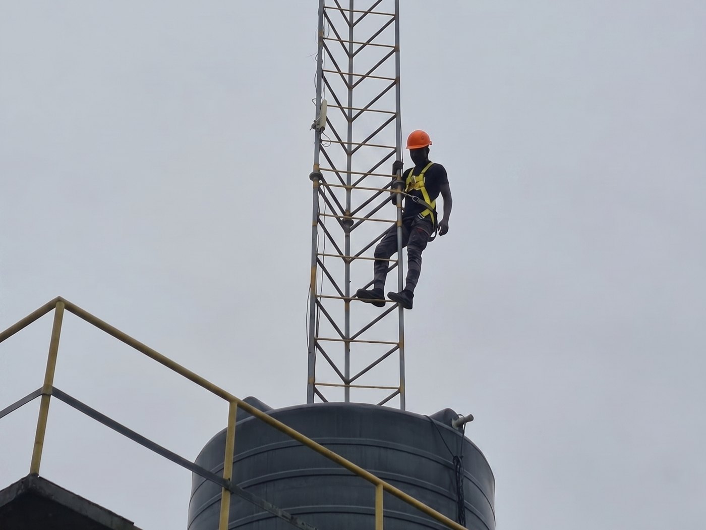 Mast work on a last-mile deployment